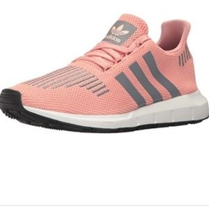 Adidas swift run